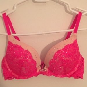 Victoria’s Secret pink lace bra